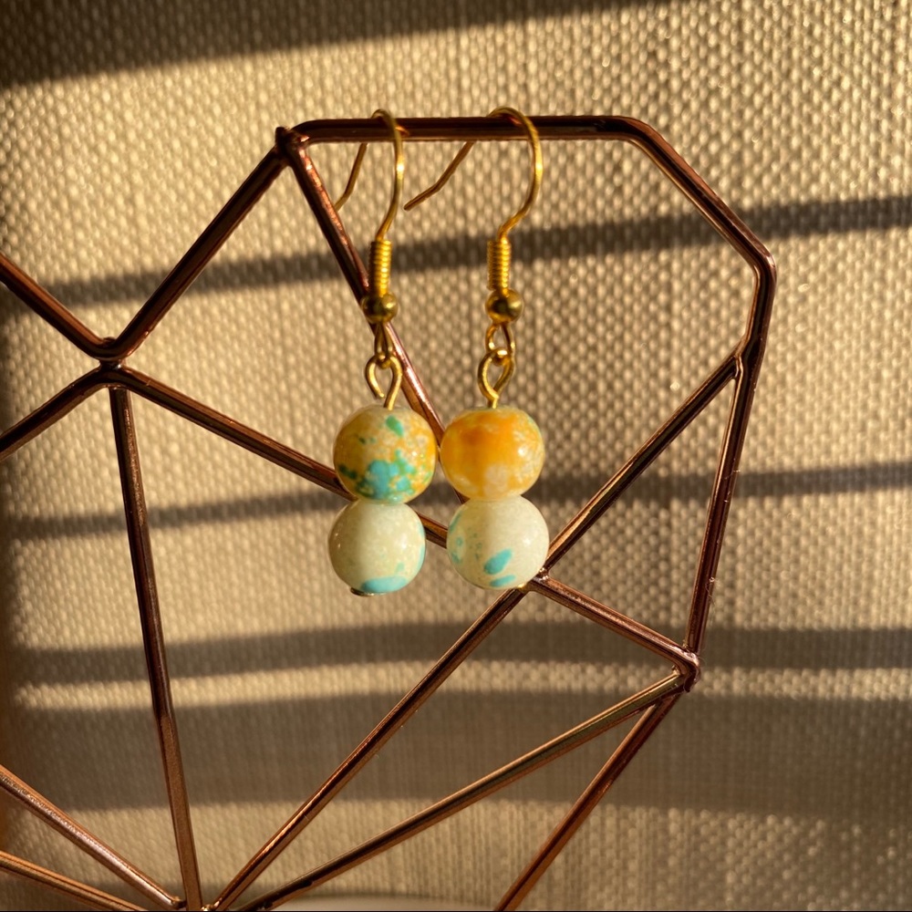 🍁5/$25 Snowball Dangle Earrings